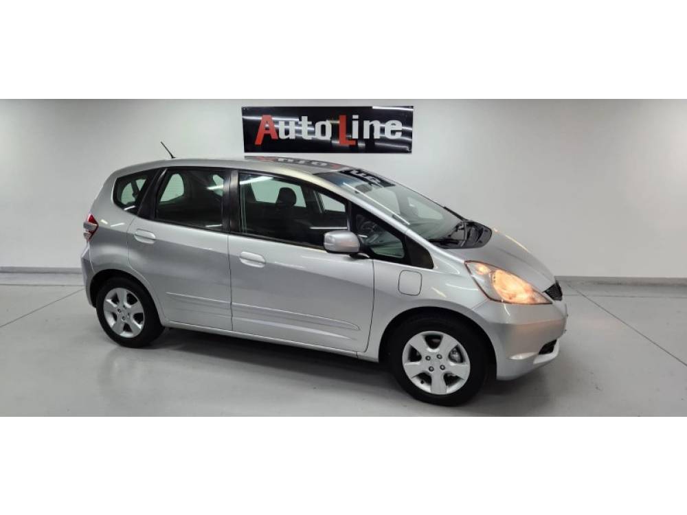 HONDA - FIT - 2011/2011 - Prata - R$ 45.990,00