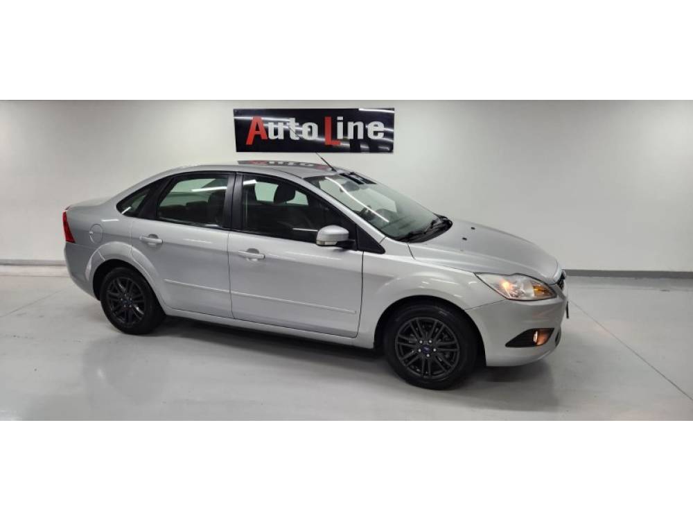 FORD - FOCUS - 2013/2013 - Prata - R$ 46.900,00