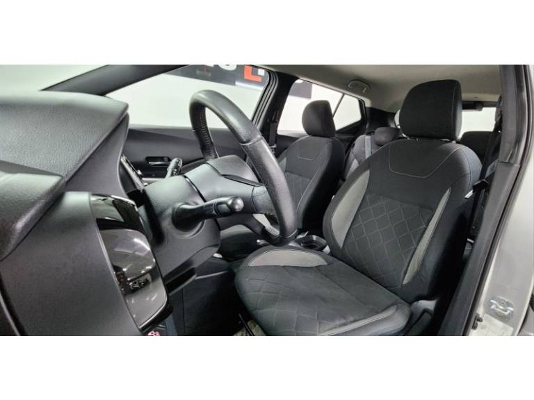 NISSAN - KICKS - 2018/2018 - Prata - R$ 84.990,00