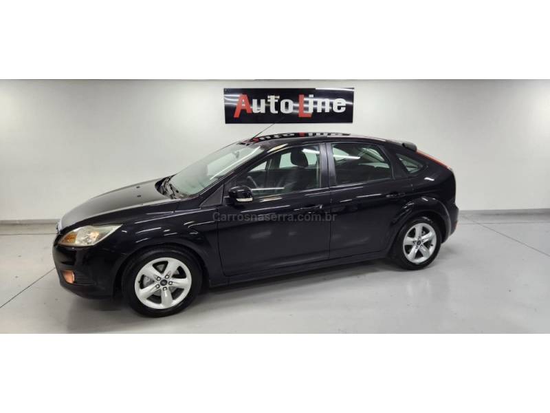 FORD - FOCUS - 2011/2011 - Prata - R$ 40.900,00