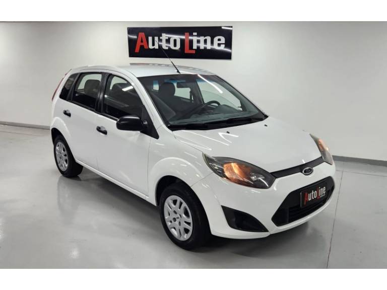 FORD - FIESTA - 2013/2013 - Branca - R$ 32.900,00