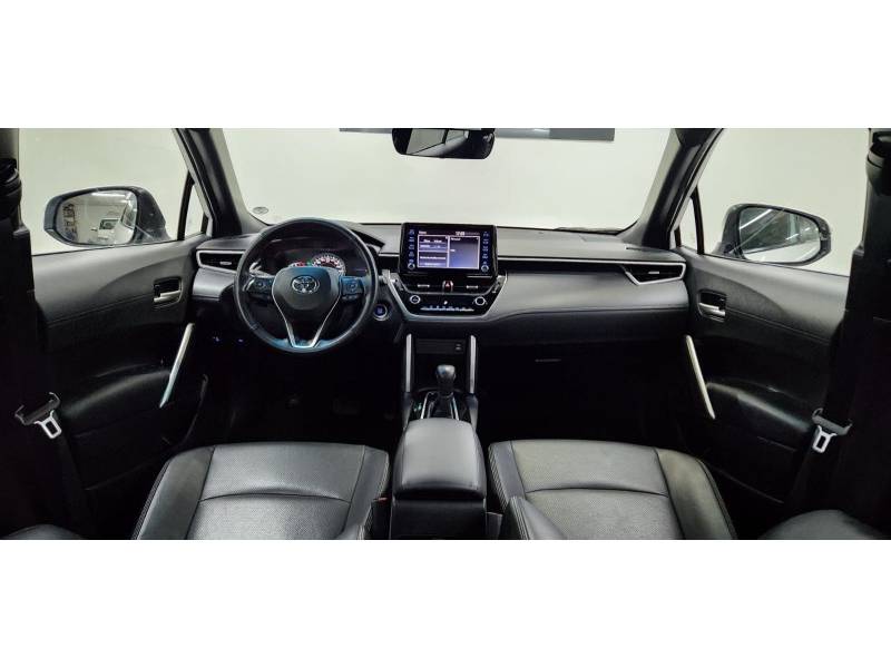 TOYOTA - COROLLA - 2022/2022 - Branca - R$ 142.900,00