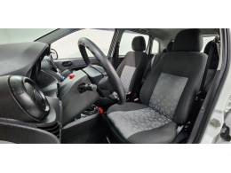 FORD - FIESTA - 2013/2013 - Branca - R$ 32.900,00