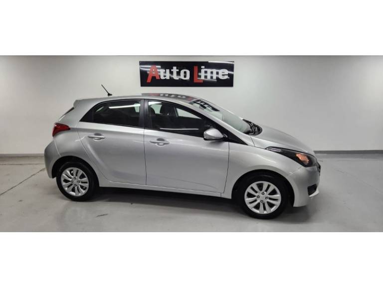 HYUNDAI - HB20 - 2018/2018 - Prata - R$ 67.999,00