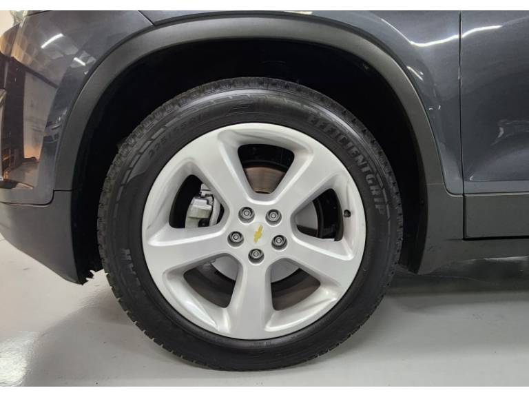 CHEVROLET - TRACKER - 2015/2015 - Cinza - R$ 68.990,00