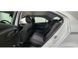 CHEVROLET - ONIX - 2017/2017 - Branca - R$ 59.900,00