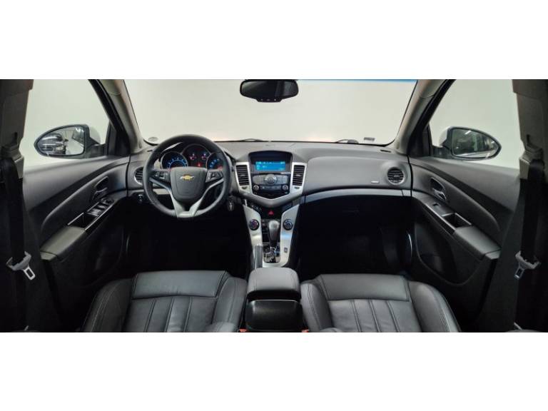 CHEVROLET - CRUZE - 2016/2016 - Branca - R$ 73.999,00