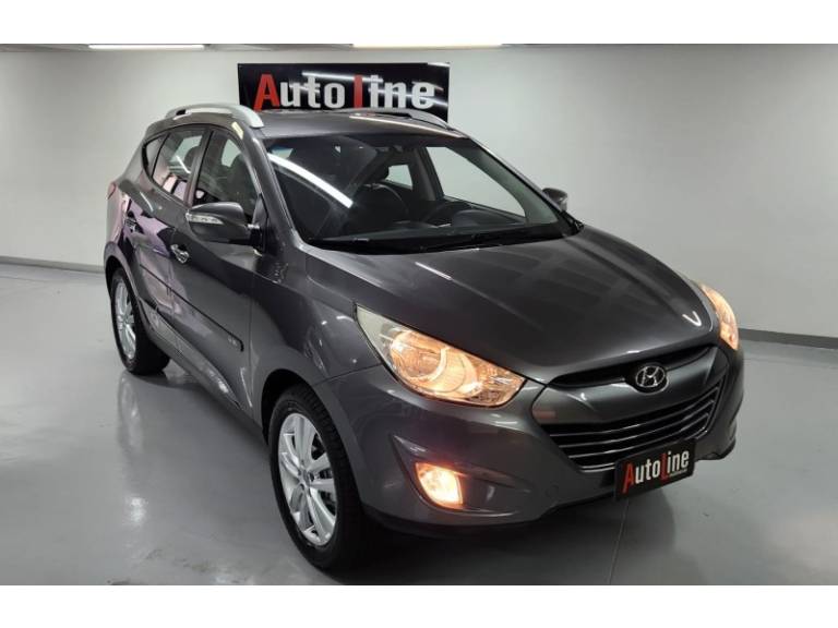 HYUNDAI - IX35 - 2015/2015 - Cinza - R$ 75.999,00