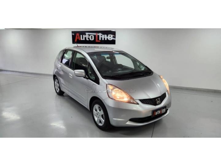 HONDA - FIT - 2011/2011 - Prata - R$ 45.900,00