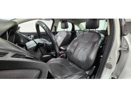 FORD - FOCUS - 2019/2019 - Branca - R$ 64.900,00