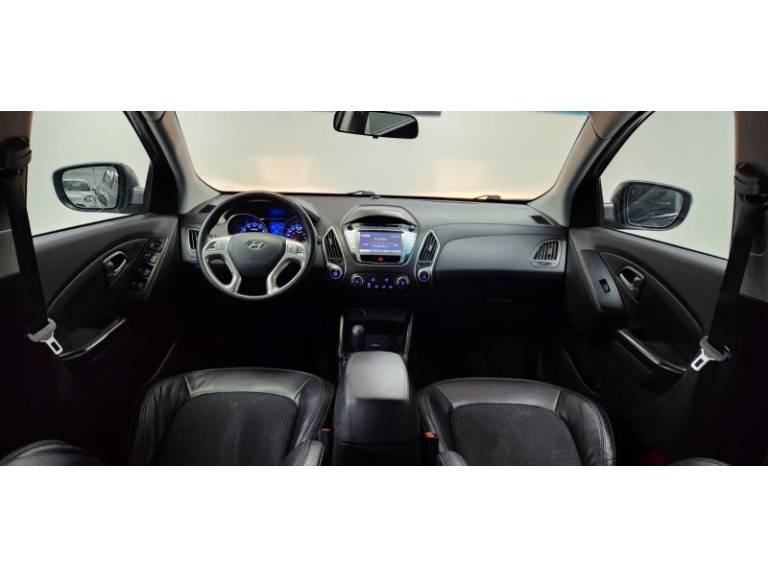 HYUNDAI - IX35 - 2015/2015 - Cinza - R$ 75.999,00