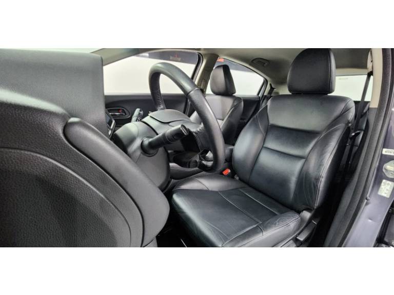 HONDA - HR-V - 2017/2017 - Cinza - R$ 95.900,00